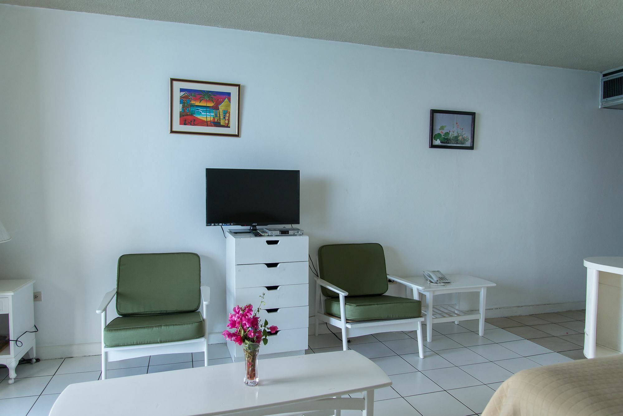Montego Bay Club Apartments Exteriör bild